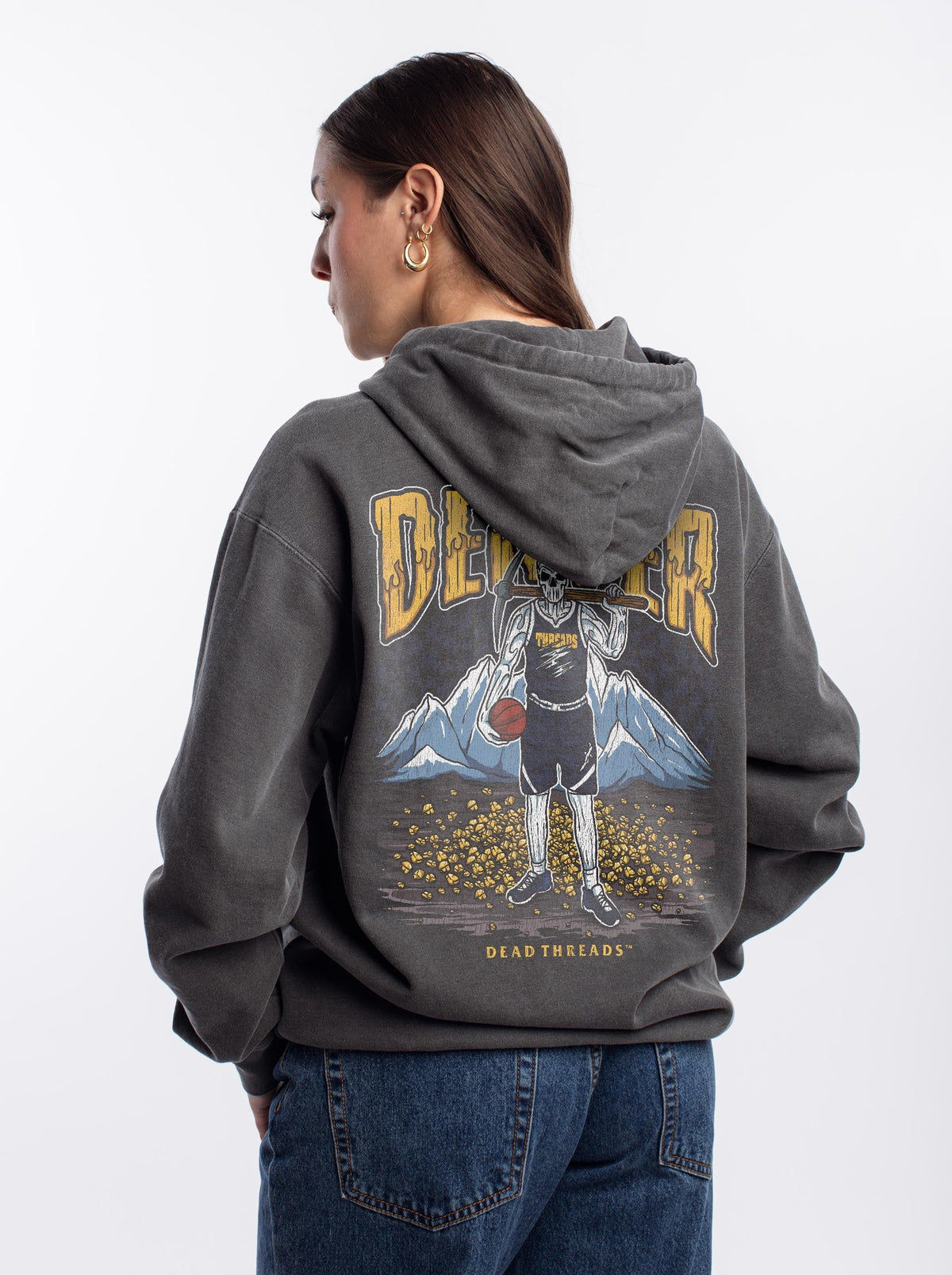 (ARCH.) DENVER BASKETBALL - “DT ESSENTIAL" HOODIE product image 5